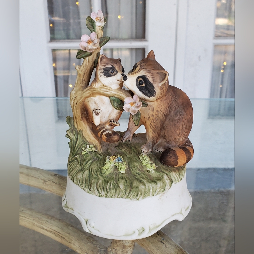 Vintage 1980 Mother & Baby Raccoon Music Box, Towle Fine Bone China